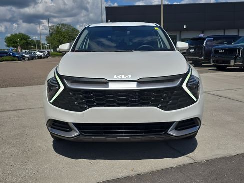 Certified 2024 Kia Sportage LX FWD image 3