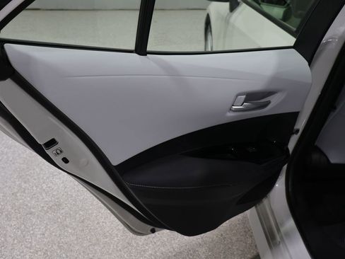 Used 2019 Toyota Corolla SE FWD image 18