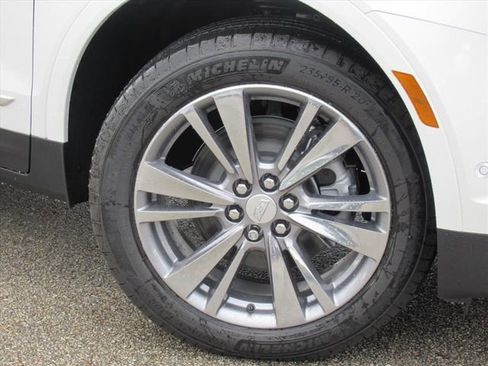 New 2025 Cadillac XT5 Premium Luxury w/ Technology Package image 8