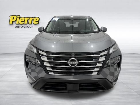 Used 2025 Nissan Rogue SV image 8