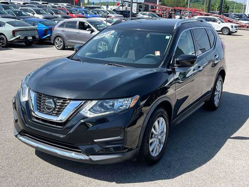 Used 2020 Nissan Rogue SV FWD image 30