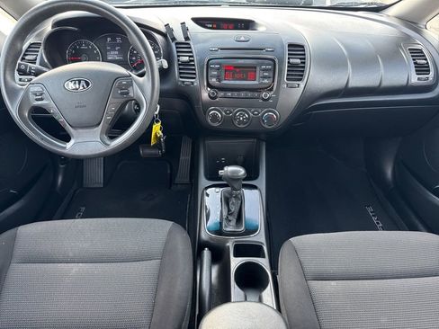 Used 2017 Kia Forte LX image 14