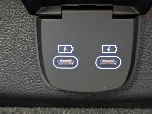 New 2026 Genesis GV70 2.5T Select image 15