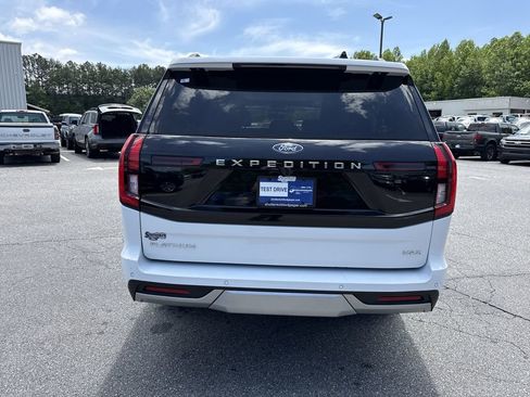 Used 2025 Ford Expedition Max Platinum AWD/4WD image 6