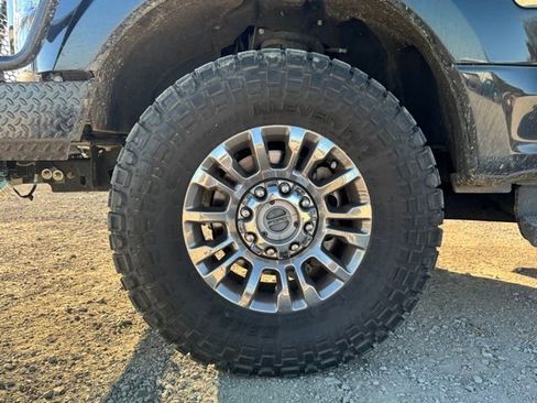 Used 2021 Ford F250 XLT w/ XLT Premium Package image 7