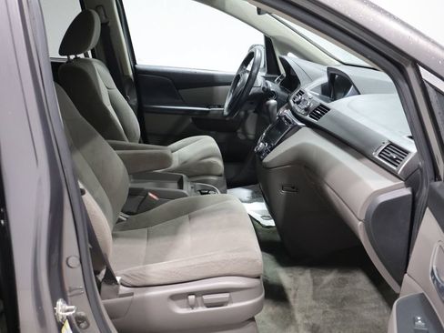 Used 2015 Honda Odyssey EX image 28