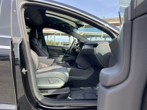 Used 2018 Tesla Model X 100D image 56