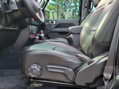 Used 2021 Jeep Wrangler Unlimited Rubicon AWD/4WD image 16