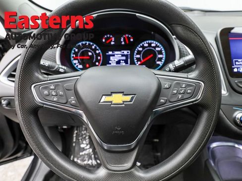 Used 2024 Chevrolet Malibu LT image 17