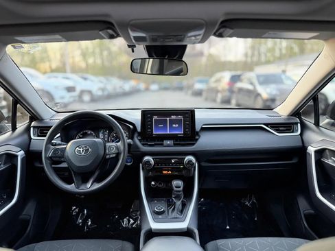 Used 2021 Toyota RAV4 XLE w/ Convenience Package AWD/4WD image 15