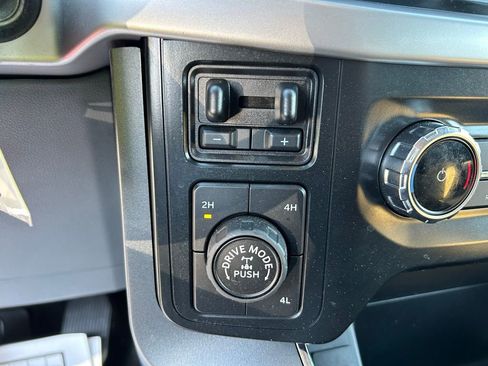 Certified 2022 Ford F150 XLT w/ Equipment Group 301A Mid image 31