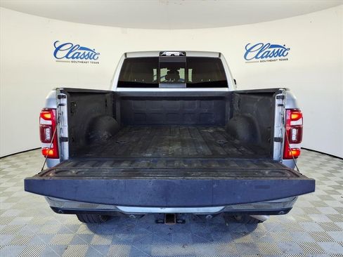 Used 2022 RAM 2500 Laramie image 5
