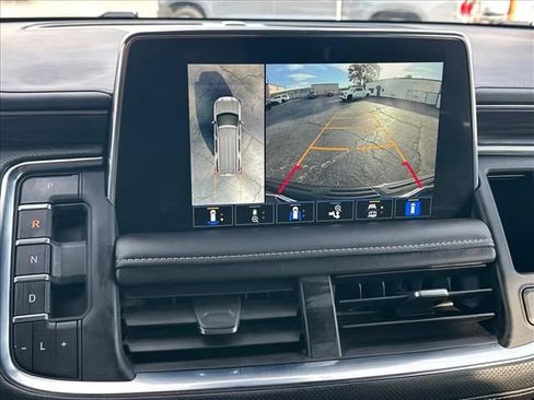 Certified 2023 GMC Yukon SLT w/ SLT Luxury Package image 30