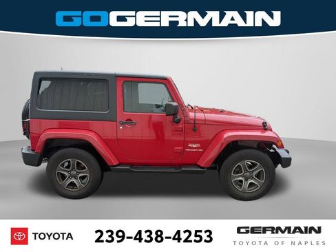 Used 2012 Jeep Wrangler Sahara w/ Connectivity Group AWD/4WD image 3