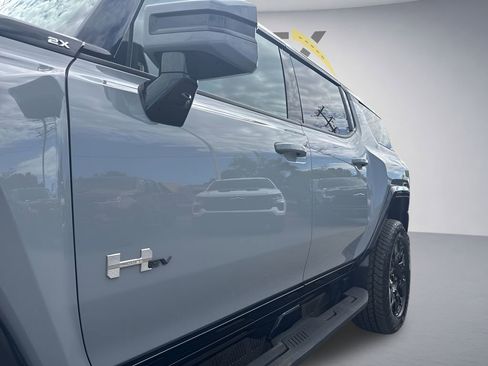 Used 2024 GMC Hummer EV 2X AWD/4WD image 39