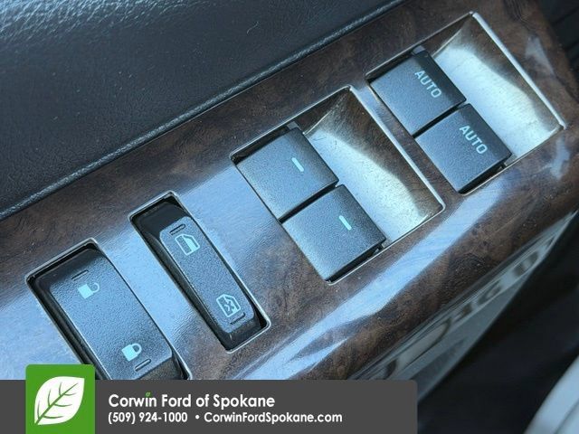 Used 2013 Ford F350 Platinum w/ FX4 Off Road Pkg AWD/4WD image 22