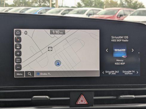 Used 2024 Hyundai Elantra SEL FWD image 19