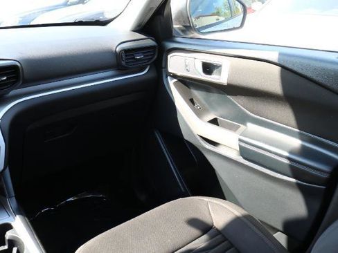Used 2020 Ford Explorer XLT RWD image 18