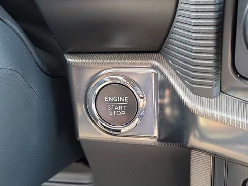 Used 2025 Ford F150 Platinum w/ Equipment Group 702A High AWD/4WD image 27