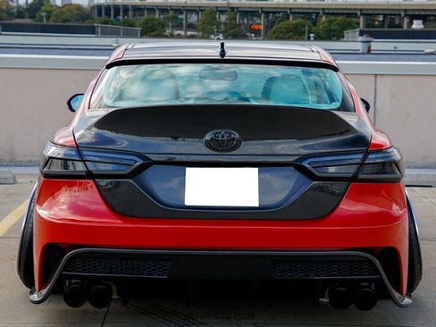 Used 2019 Toyota Camry XSE image 7