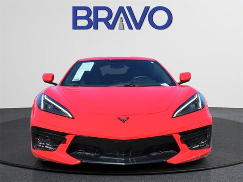 Used 2021 Chevrolet Corvette Stingray image 2
