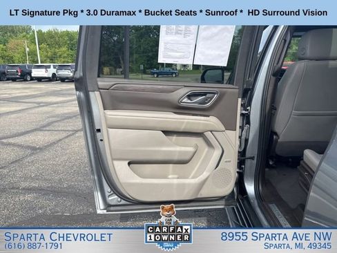 Used 2022 Chevrolet Suburban LT w/ LT Signature Plus Package AWD/4WD image 32