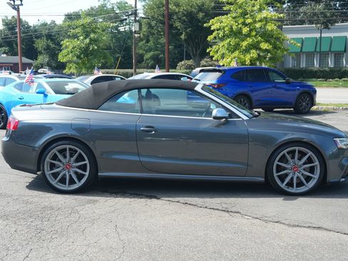 Used 2014 Audi RS 5 Cabriolet AWD/4WD image 4