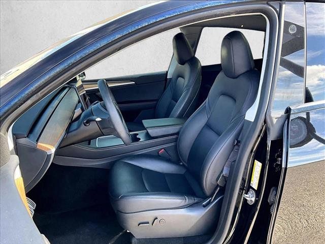 Used 2025 Tesla Model Y Performance AWD/4WD image 24