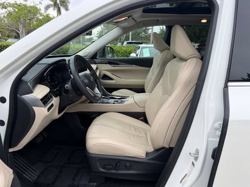 Used 2024 INFINITI QX60 Luxe w/ Performance Audio Package FWD image 10