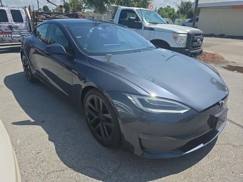 Used 2021 Tesla Model S Plaid AWD/4WD image 2