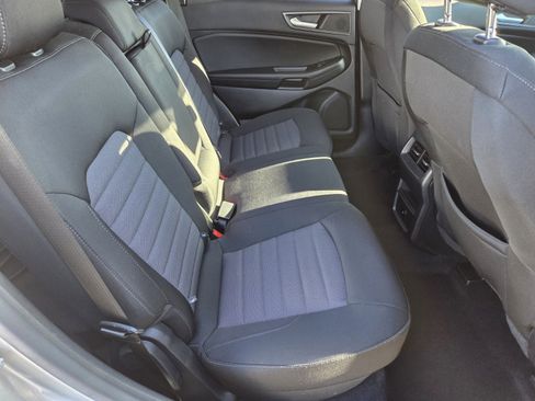 Certified 2023 Ford Edge SE w/ Black Appearance Package image 14