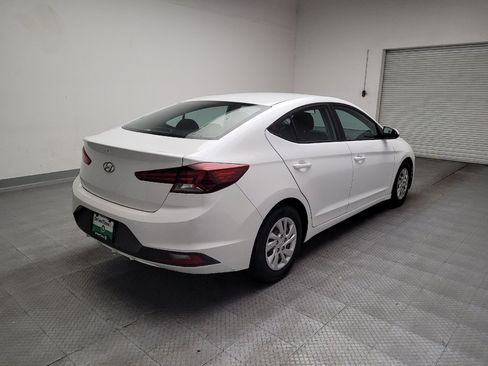 Used 2019 Hyundai Elantra SE w/ Cargo Package FWD image 9