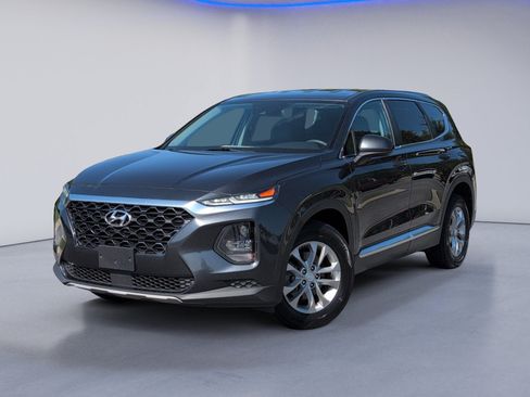 Used 2020 Hyundai Santa Fe SE AWD/4WD image 2