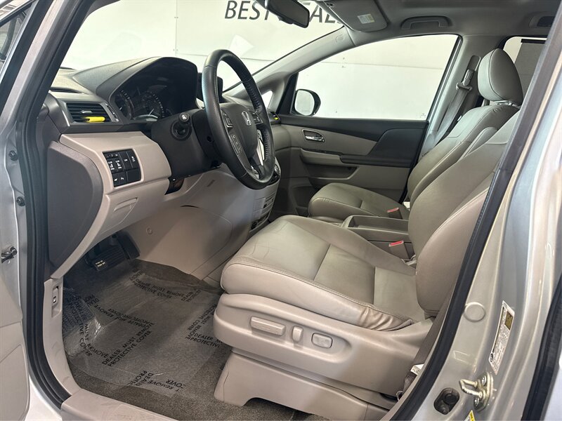 Used 2014 Honda Odyssey Touring image 9
