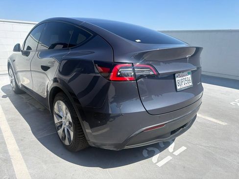 Used 2021 Tesla Model Y Long Range AWD/4WD image 4