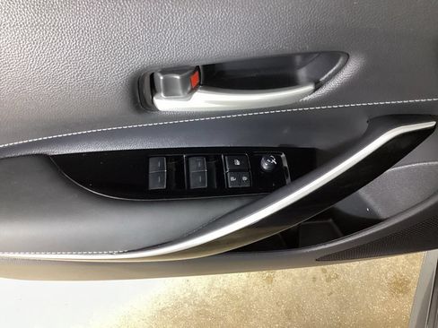 Used 2025 Toyota Corolla XSE FWD image 11