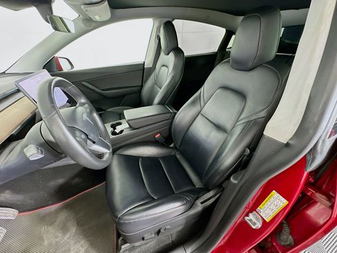 Used 2020 Tesla Model Y Long Range image 13