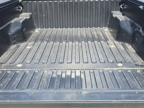 Used 2022 Toyota Tacoma SR5 w/ Technology Package AWD/4WD image 12