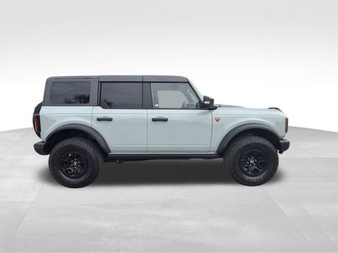 Used 2023 Ford Bronco Badlands image 2