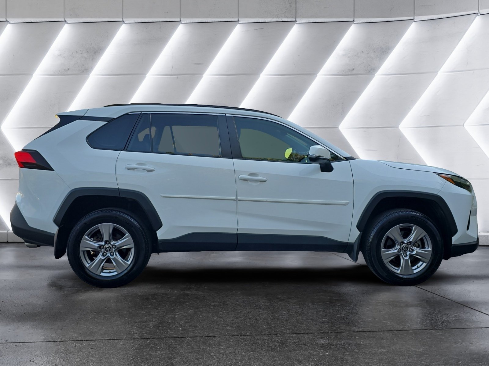 Used 2023 Toyota RAV4 XLE w/ Convenience Package AWD/4WD image 6