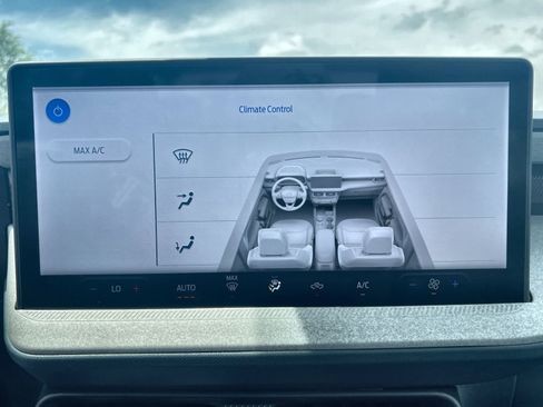 New 2026 Ford Maverick XLT AWD/4WD image 28