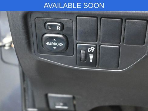 Used 2015 Toyota Prius Two FWD image 6