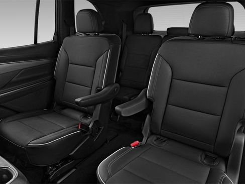 Used 2025 Buick Enclave Avenir w/ Super Cruise Package image 11