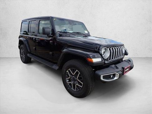 New 2025 Jeep Wrangler Unlimited Sahara AWD/4WD image 6