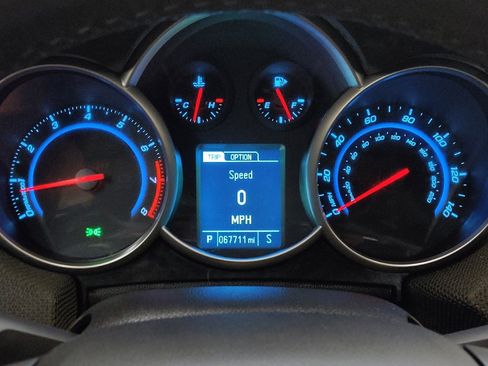 Used 2014 Chevrolet Cruze LT FWD image 23