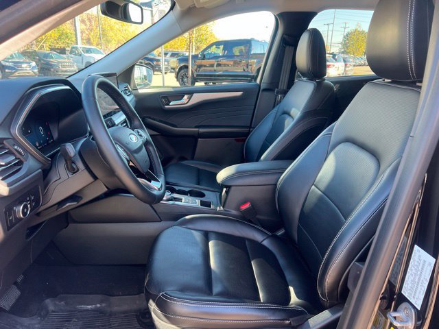Used 2023 Ford Escape Platinum AWD/4WD image 21