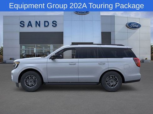 New 2026 Ford Expedition Active AWD/4WD image 3