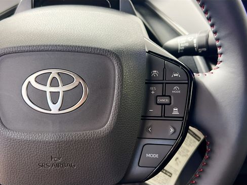 New 2026 Toyota Prius Plug-In Hybrid FWD image 19