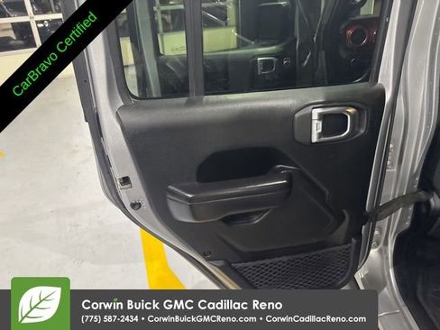 Used 2020 Jeep Gladiator Rubicon AWD/4WD image 26