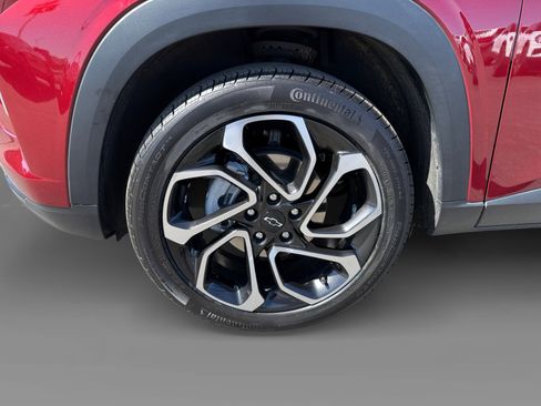 Used 2024 Chevrolet Trax RS w/ Driver Confidence Package image 9